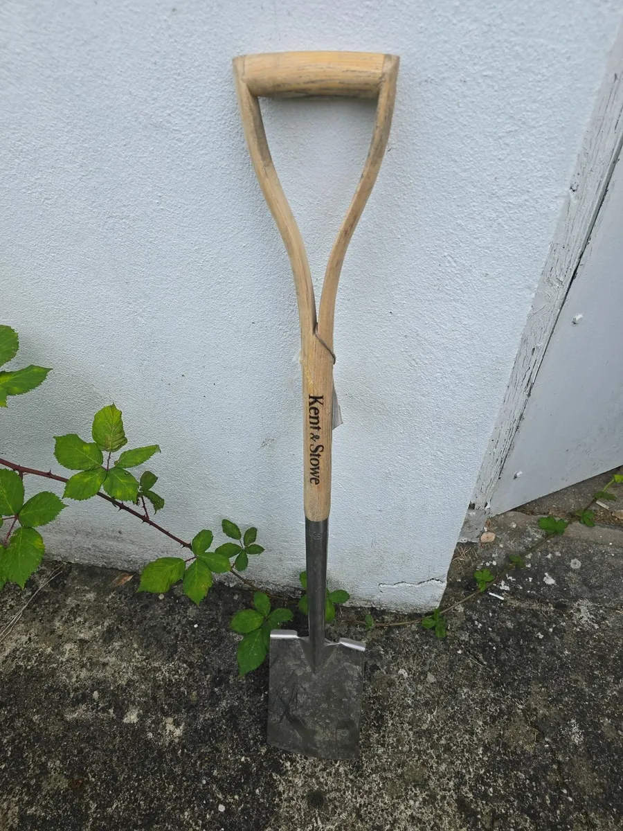 Digging Spade