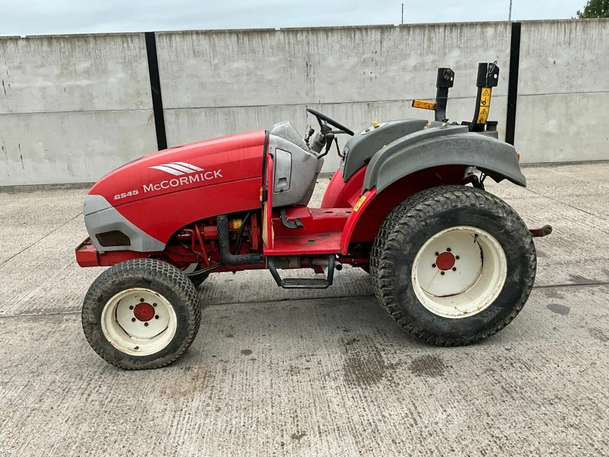 McCORMICK GS45 COMPACT TRACTOR - Image 3