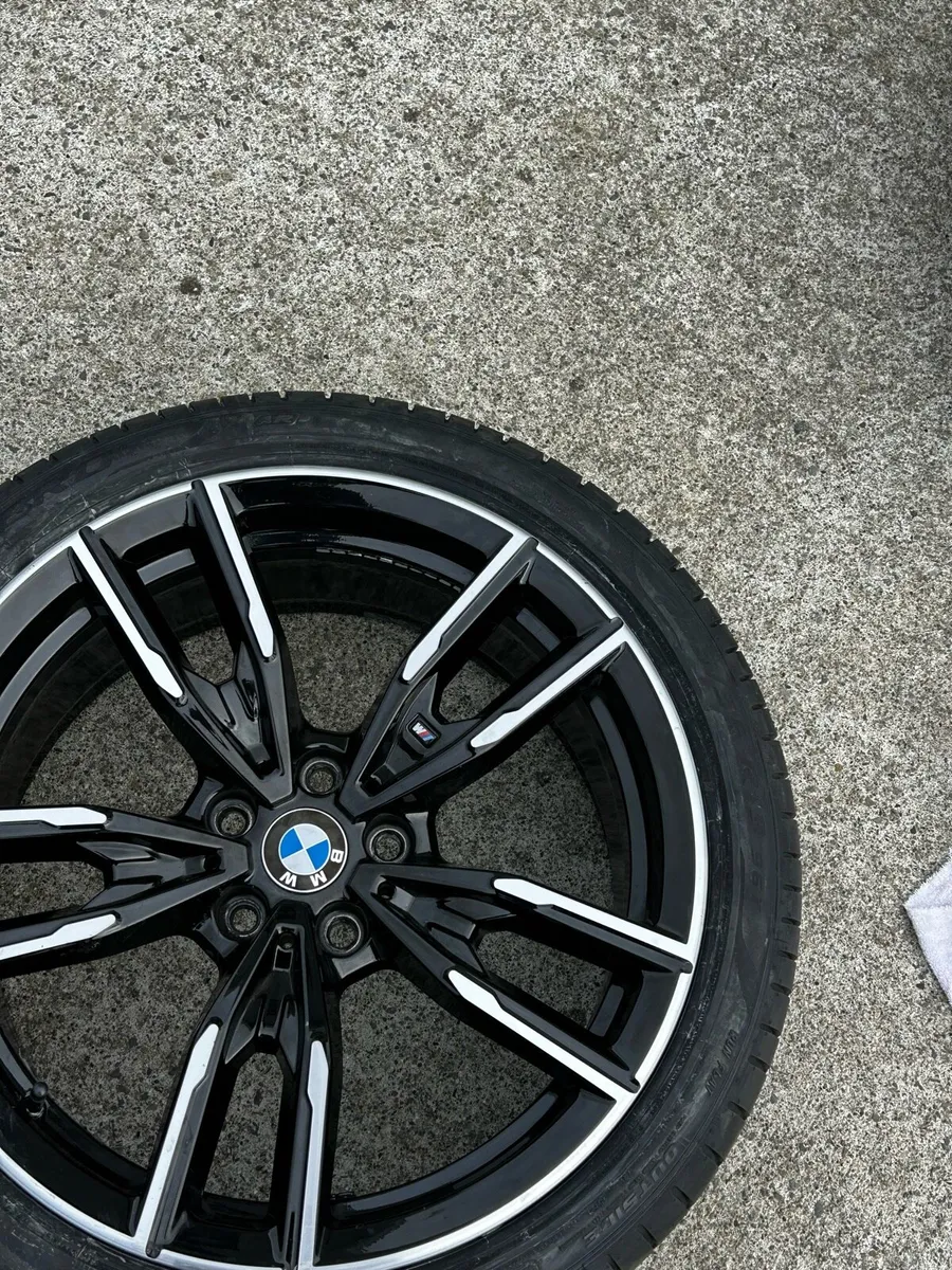 BMW 19” alloys with tyres - Image 4