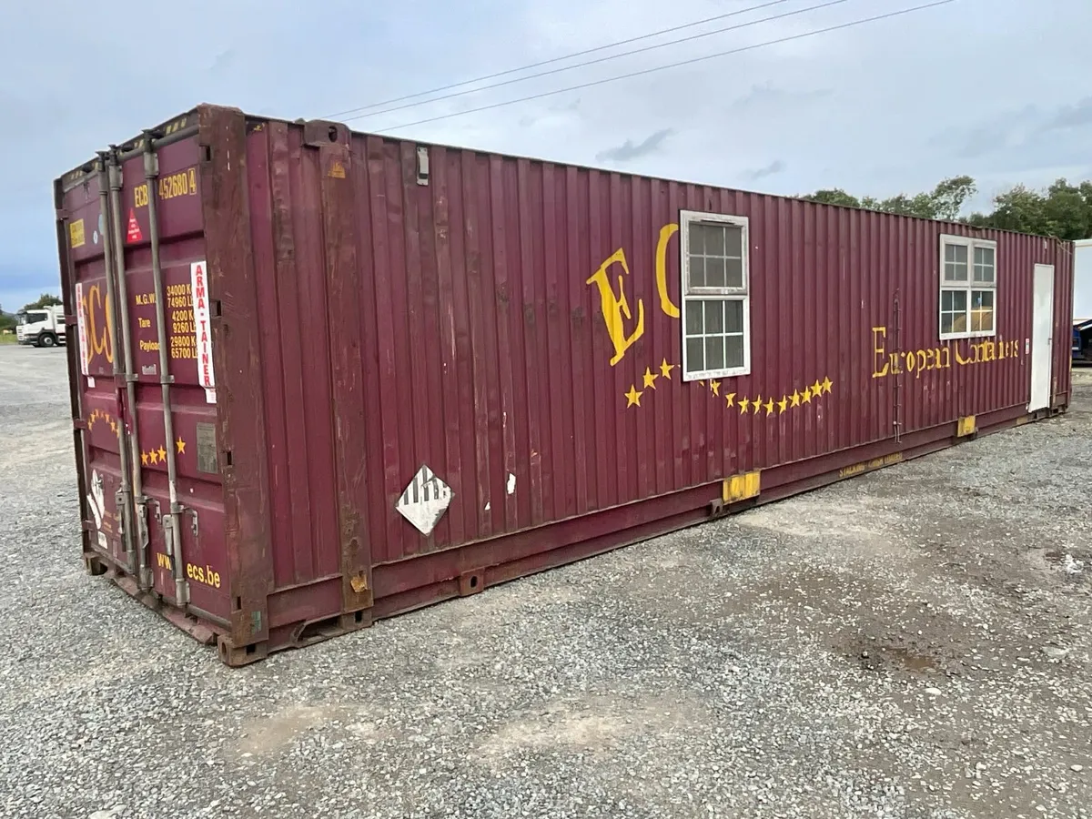 APPROX. 40ft SHIPPING CONTAINER - Image 3