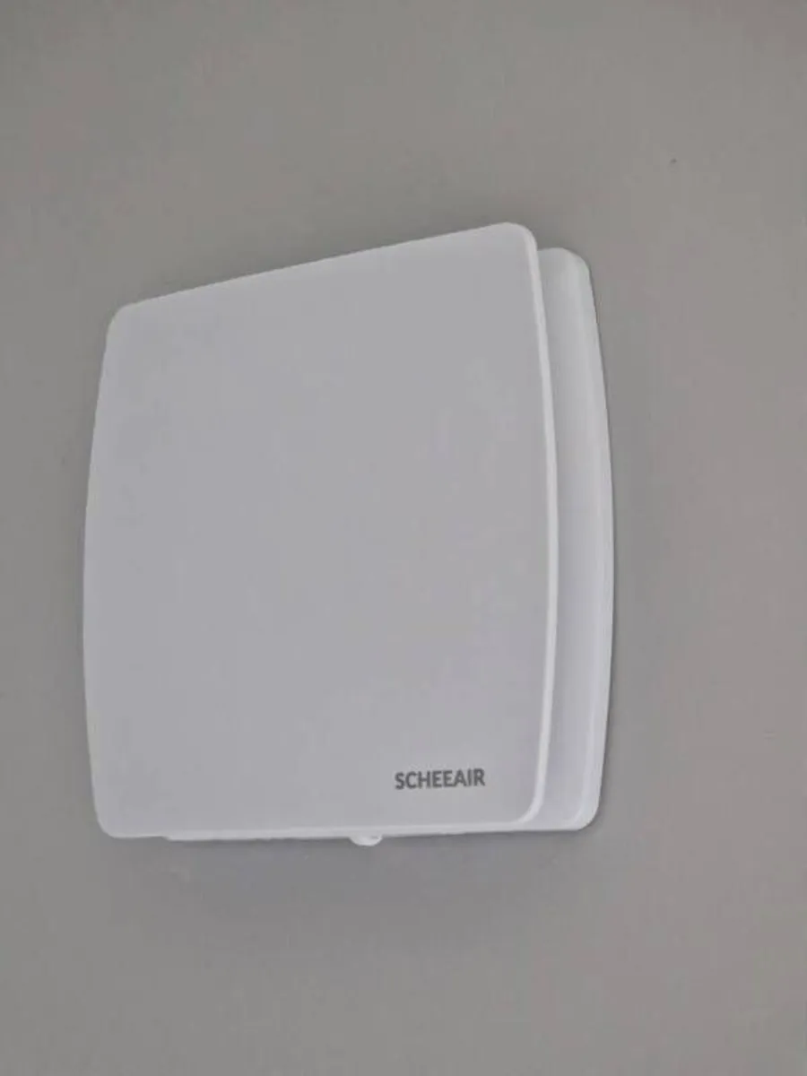 Smart Extractor Fan - Image 1