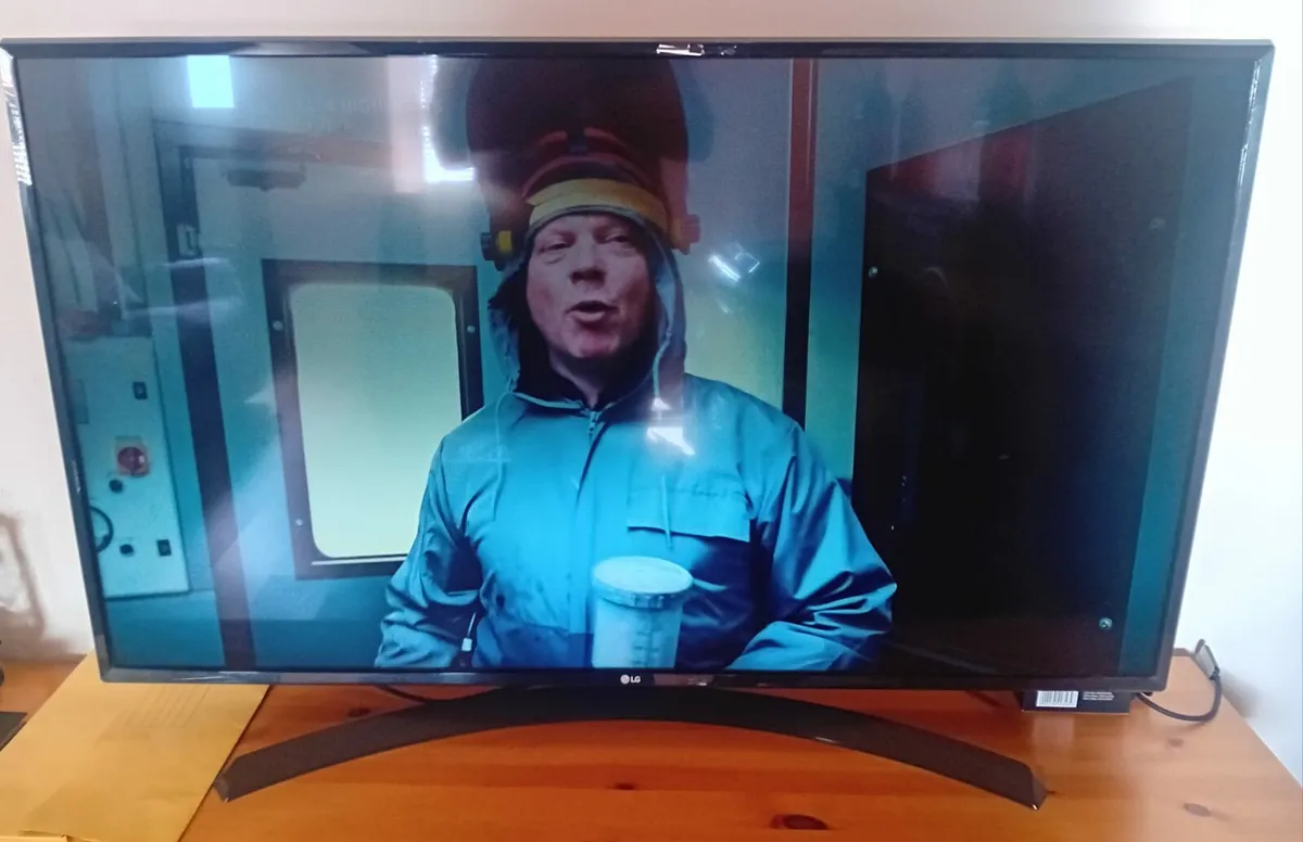 50 inch flat screen tv - Image 2