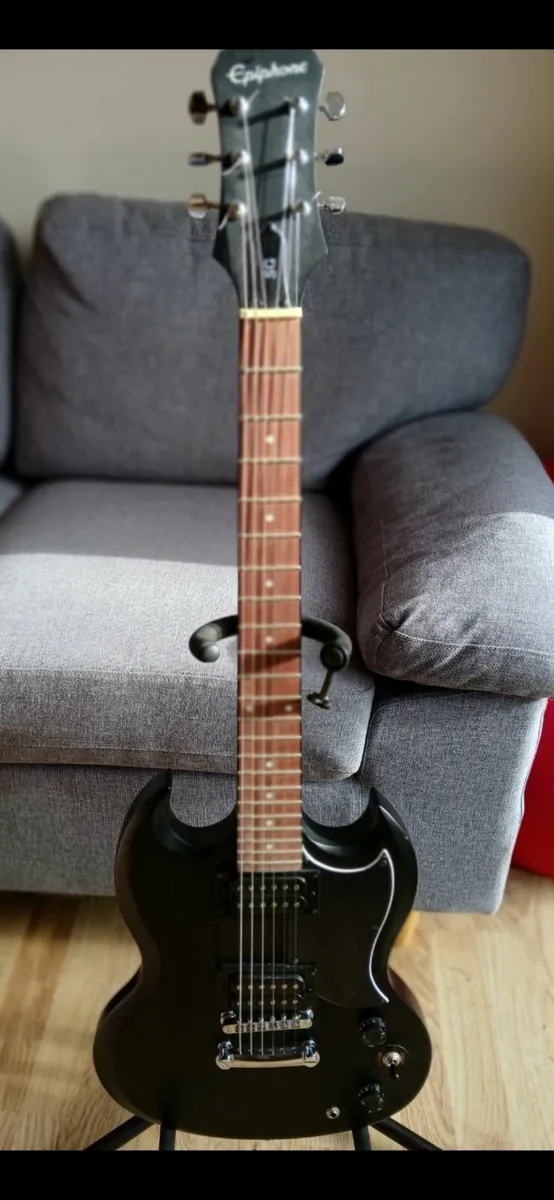 Epiphone guitar bundle - Image 2