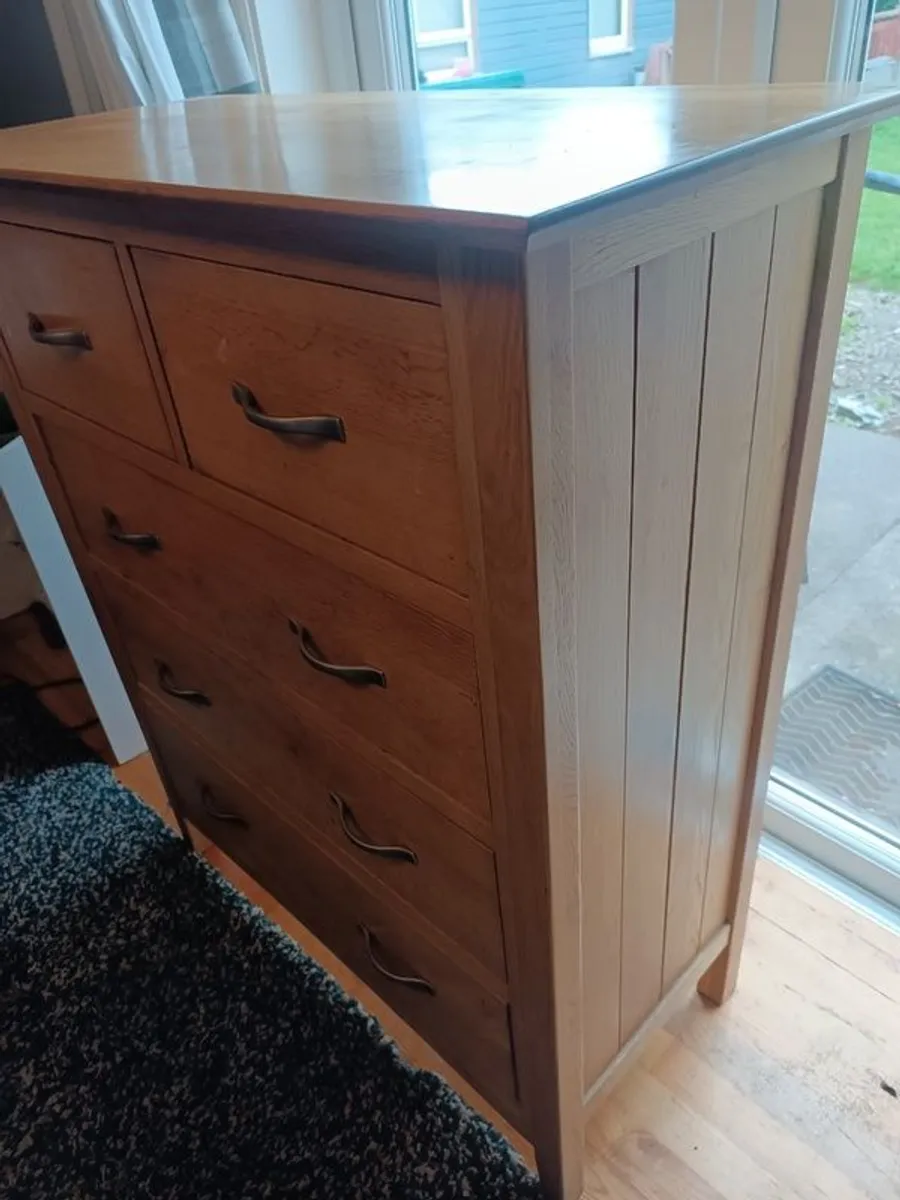 solid oak chest of drawers - Image 2
