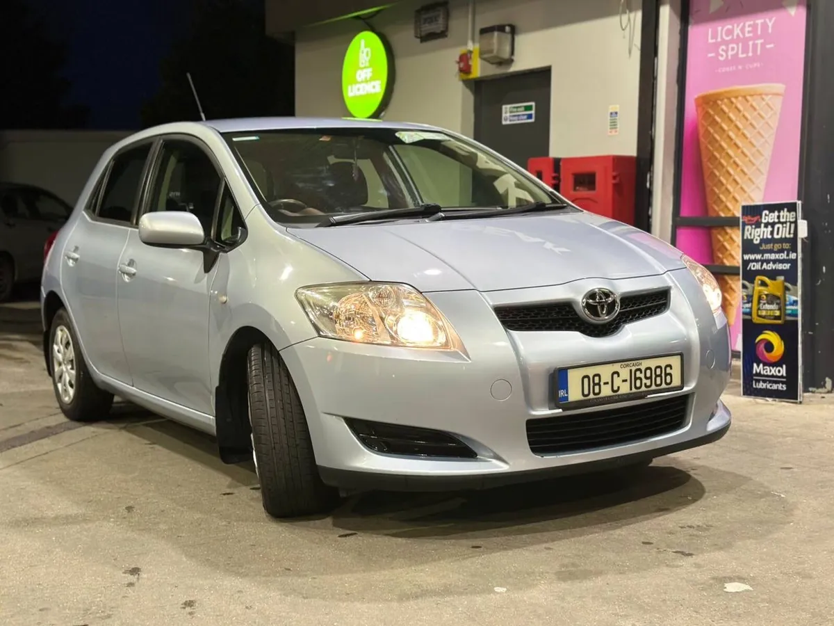 Toyota Auris 2008 low mileage - Image 2