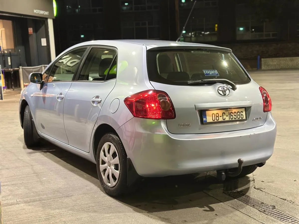 Toyota Auris 2008 low mileage - Image 4
