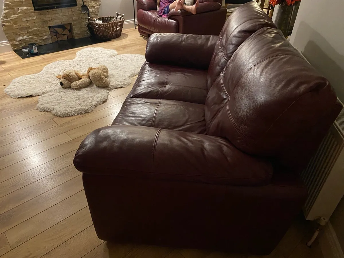Sofas 3+2+1 all 500€(leather) - Image 4