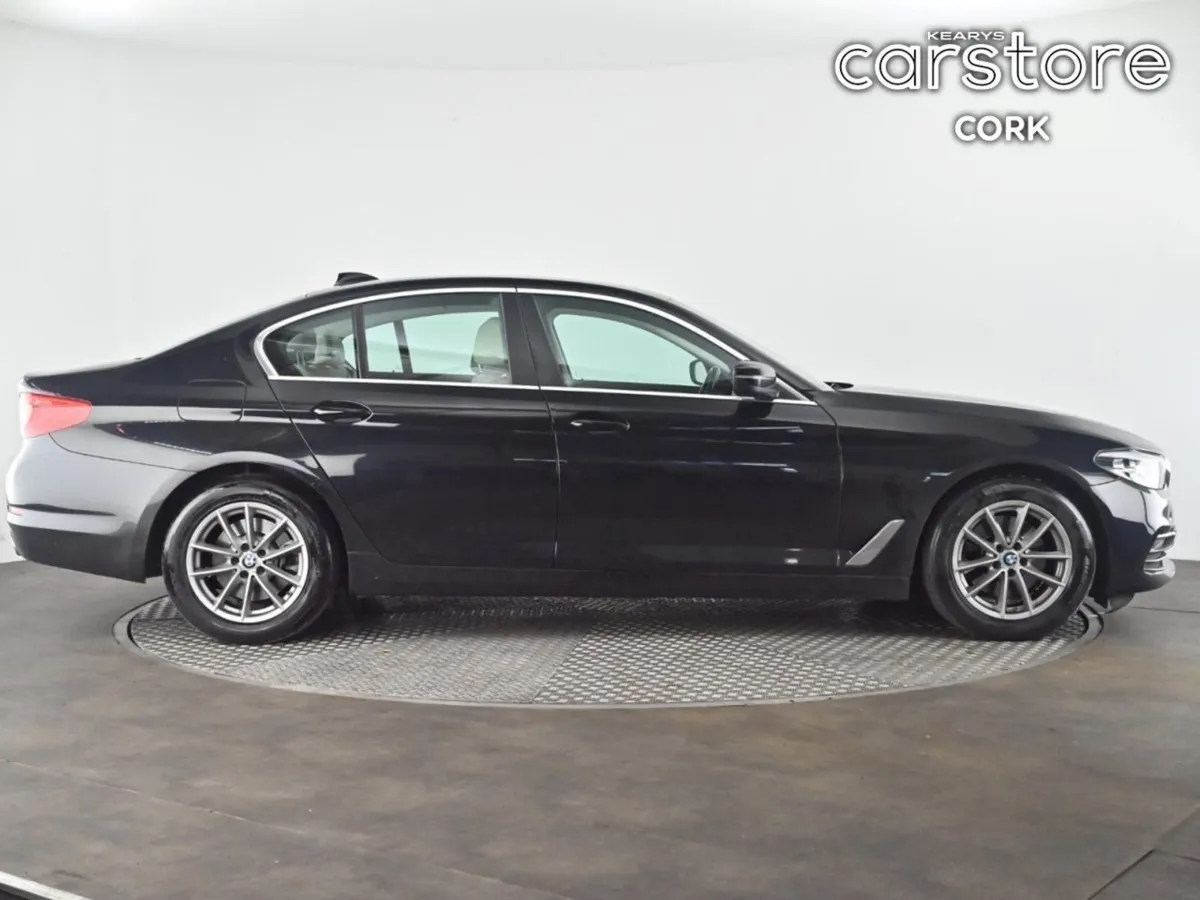 BMW 5 Series 520d SE Auto - Image 3