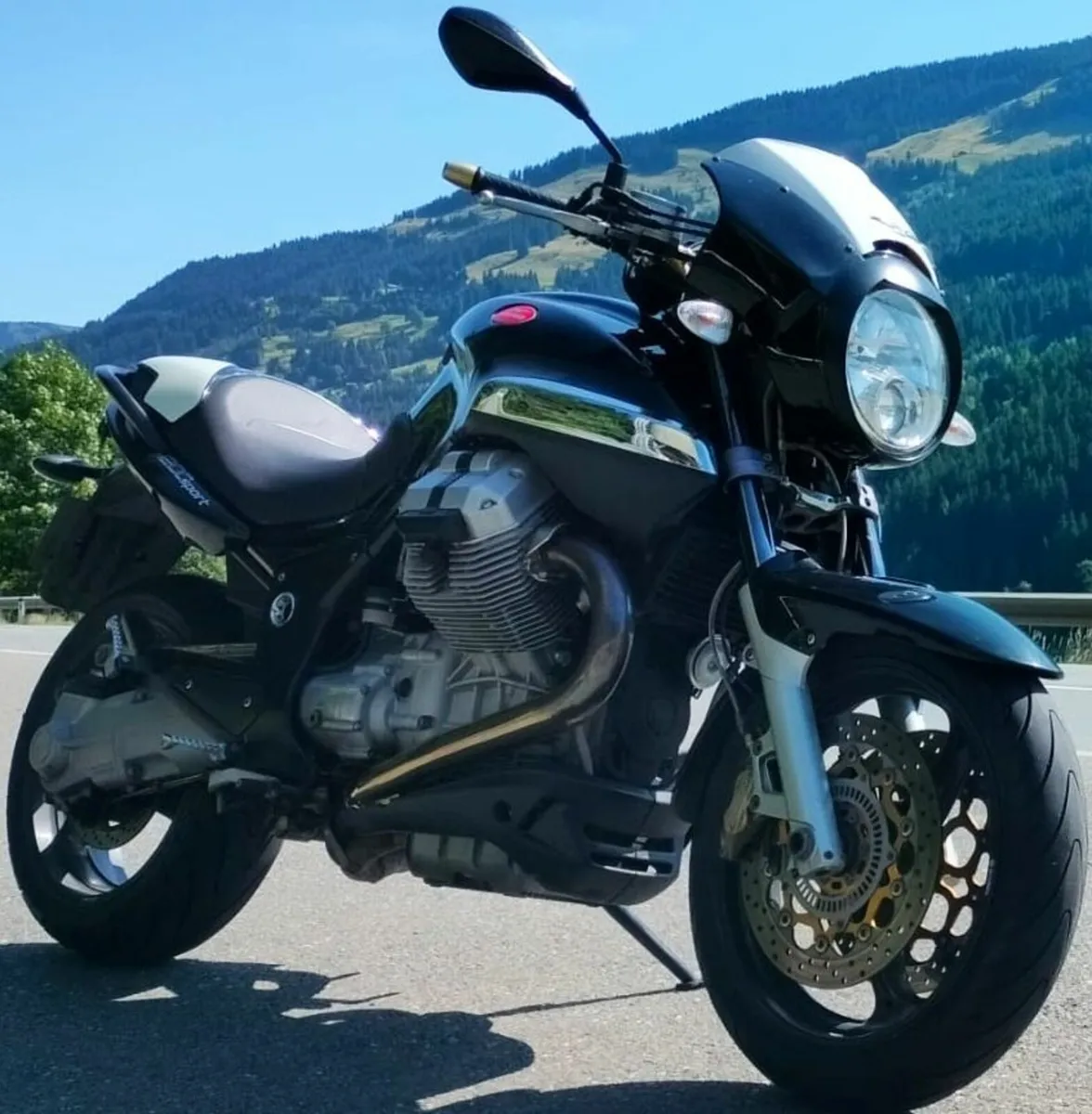 Moto Guzzi 1200 Sport 2V (4V) Black with ABS - Image 2