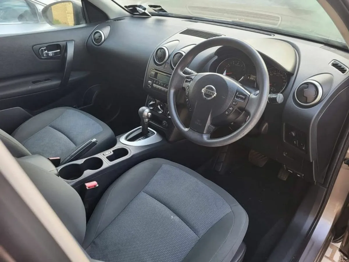 Nissan Qashqai 2012 - Automatic - low miles - Image 4