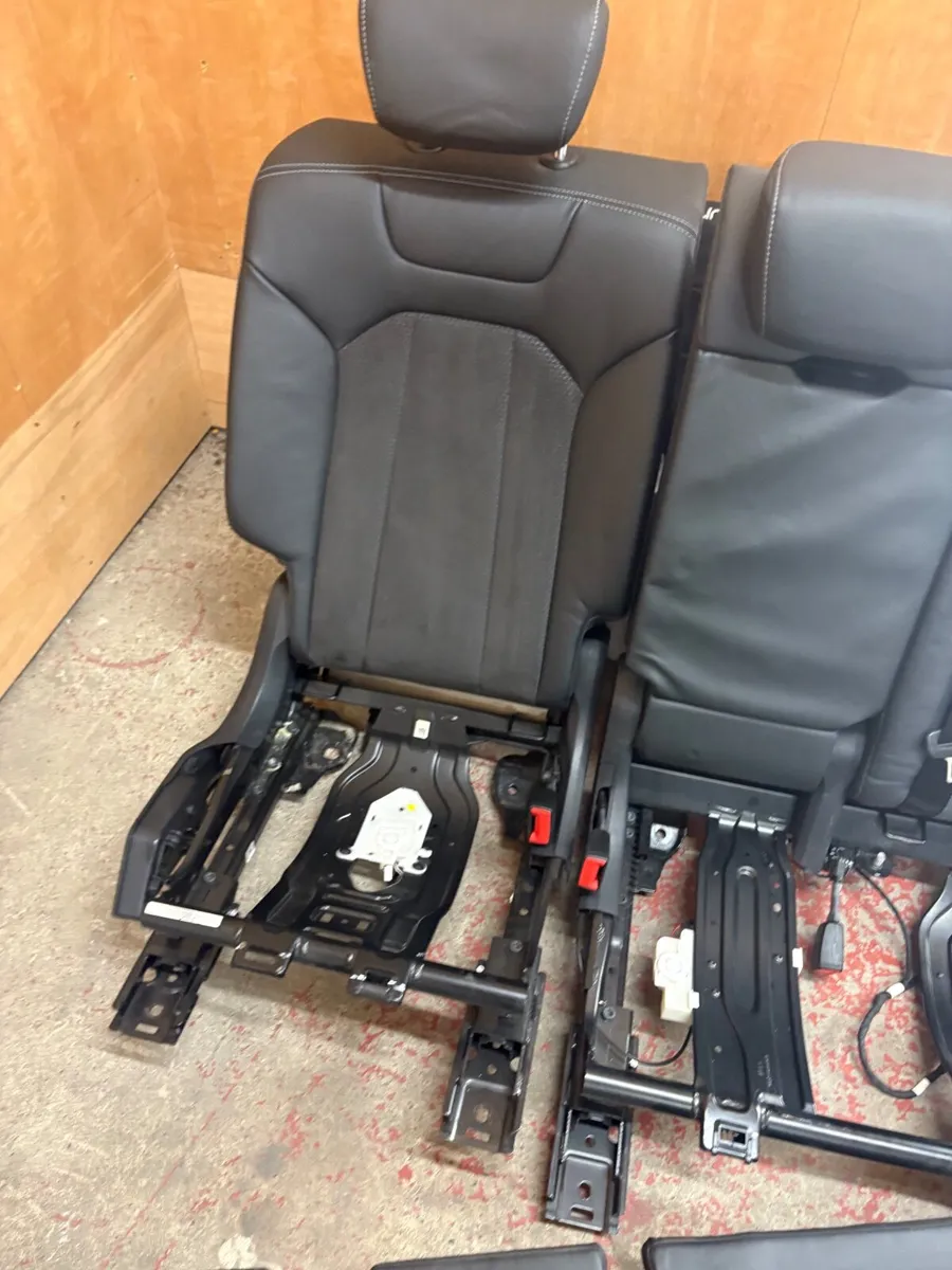 Audi Q7 Rear Seats - Image 2