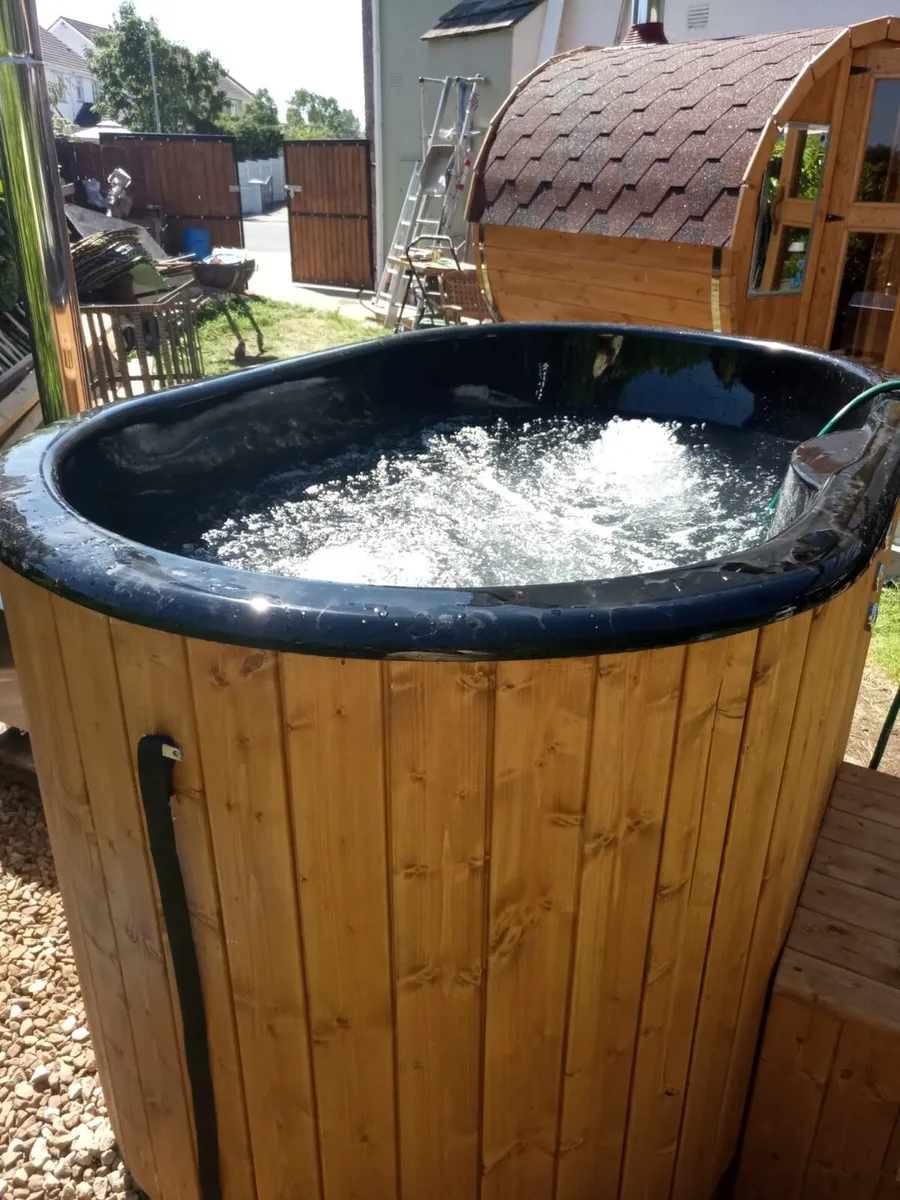 Hot tub - Image 2