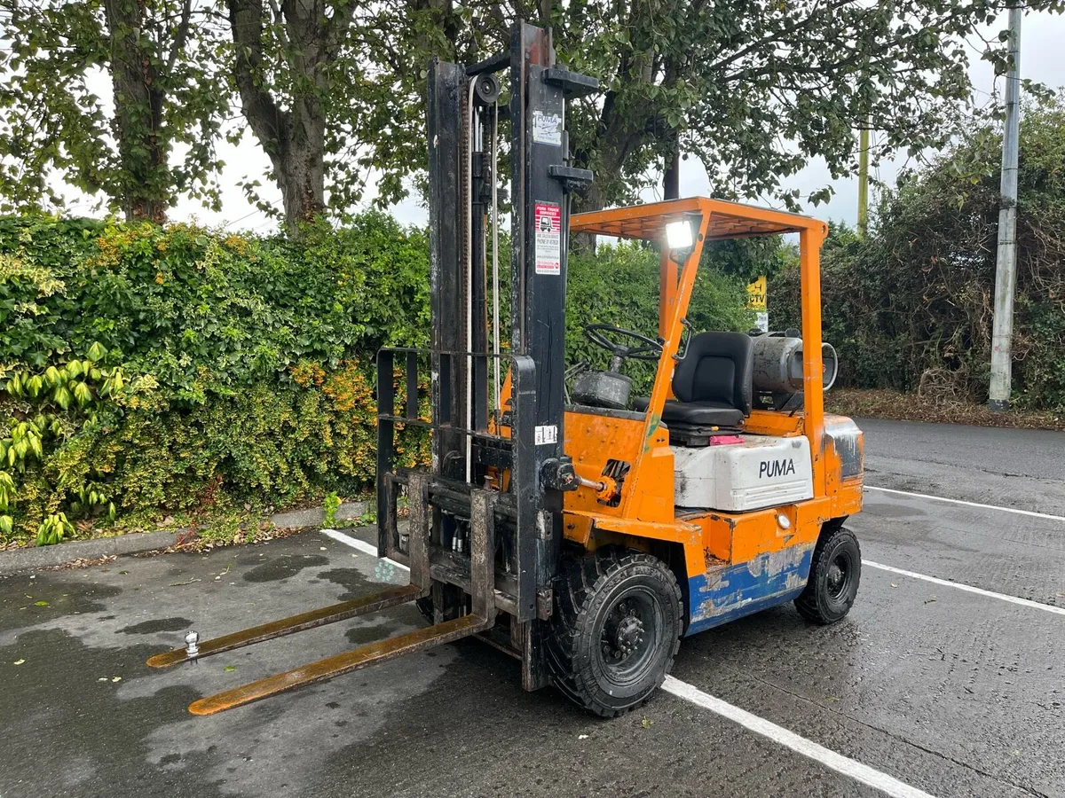 Forklift - Image 2