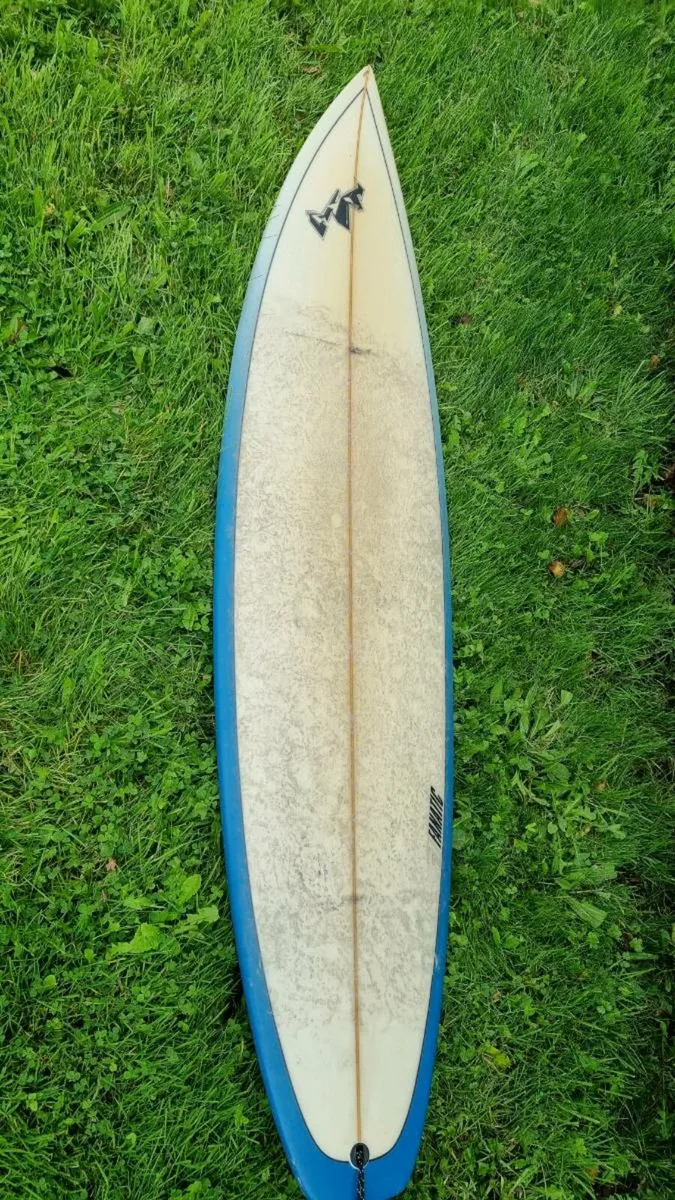 Fanatic 6'10 surfboard - Image 2