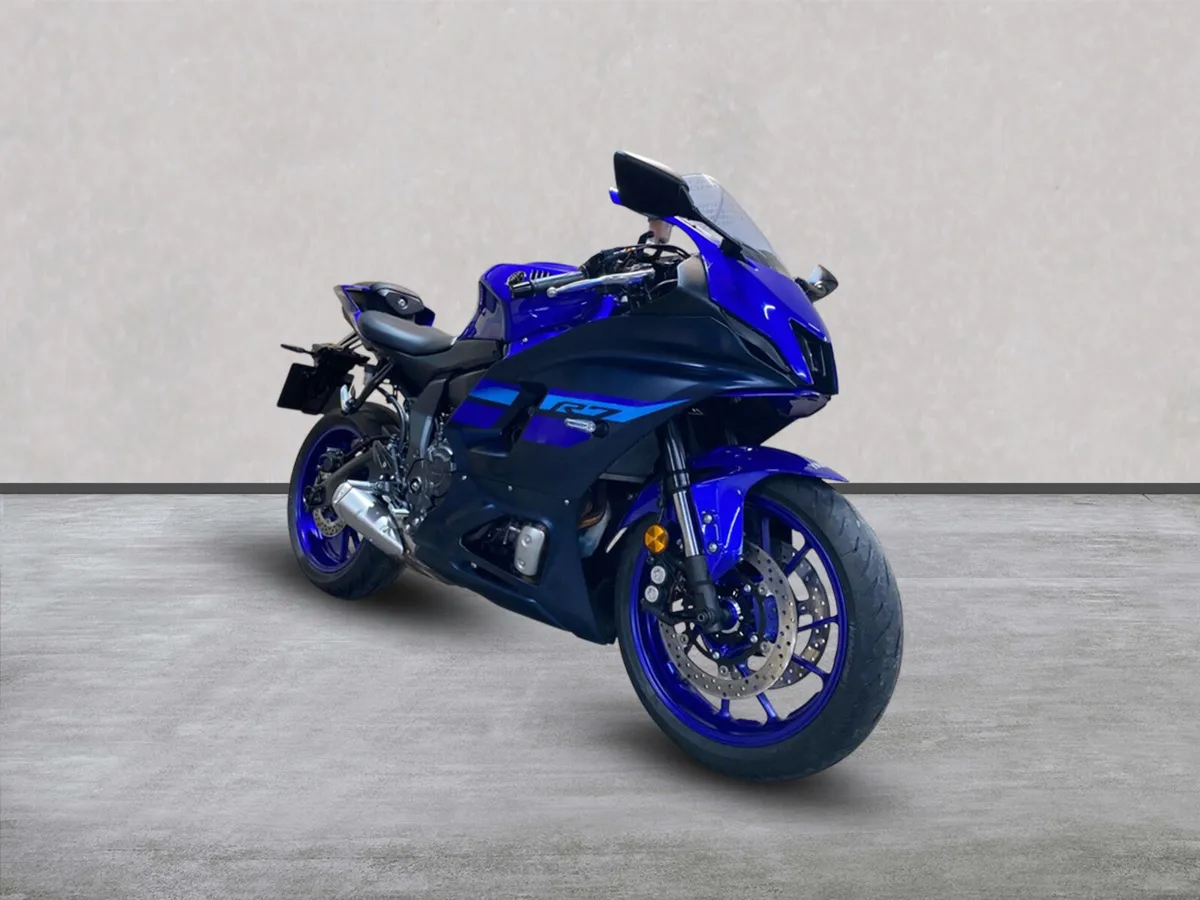 Yamaha R7 (August 25 Reg with 20 Miles), NI Reg - Image 3