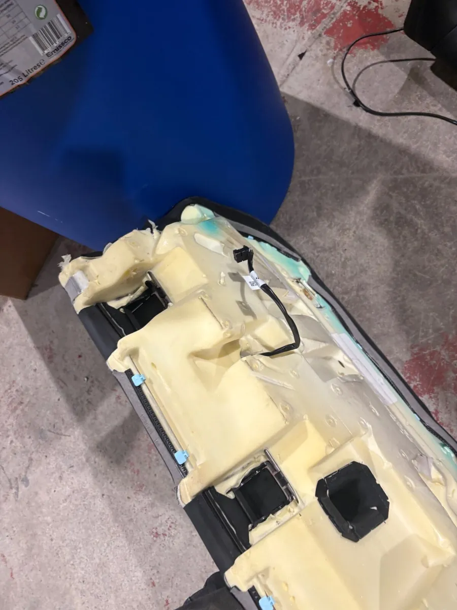 BMW X5 G05 Rear Seats - Image 2