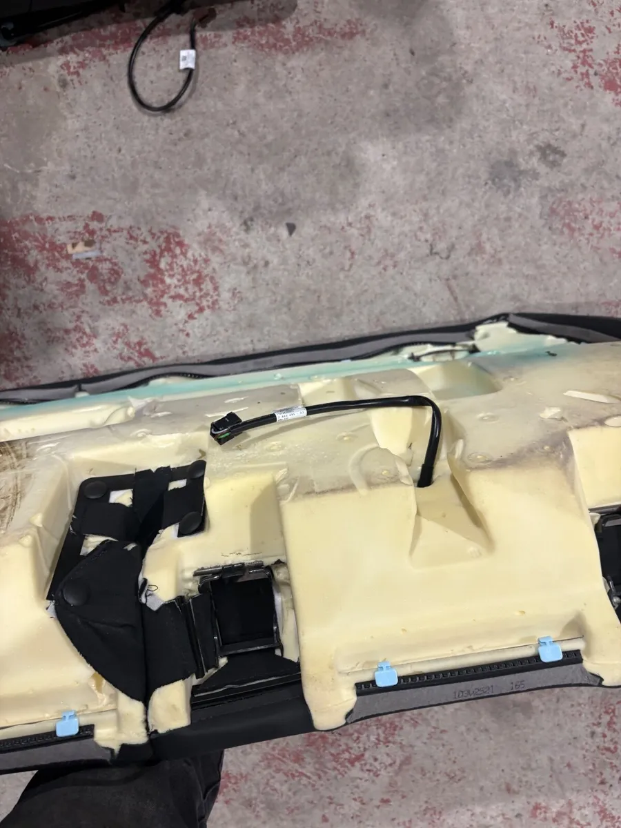 BMW X5 G05 Rear Seats - Image 3