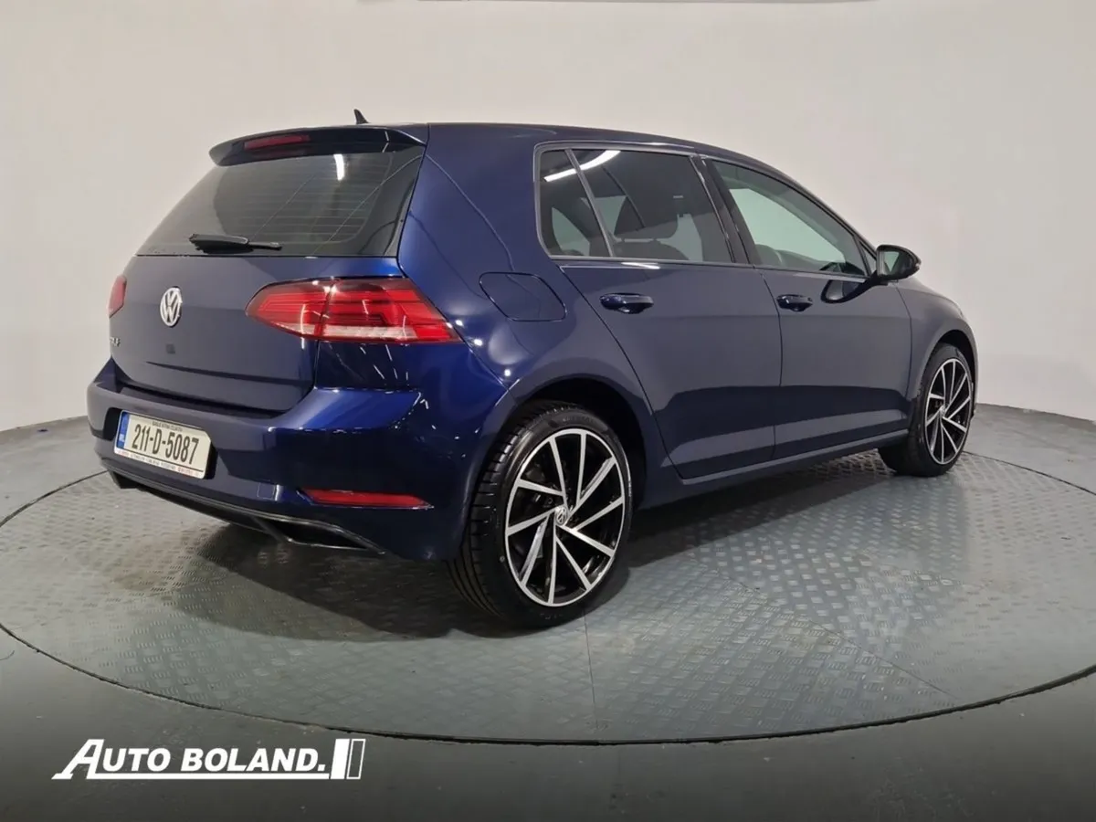Volkswagen Golf 1.0 TSI 115HP Trendline - Image 3