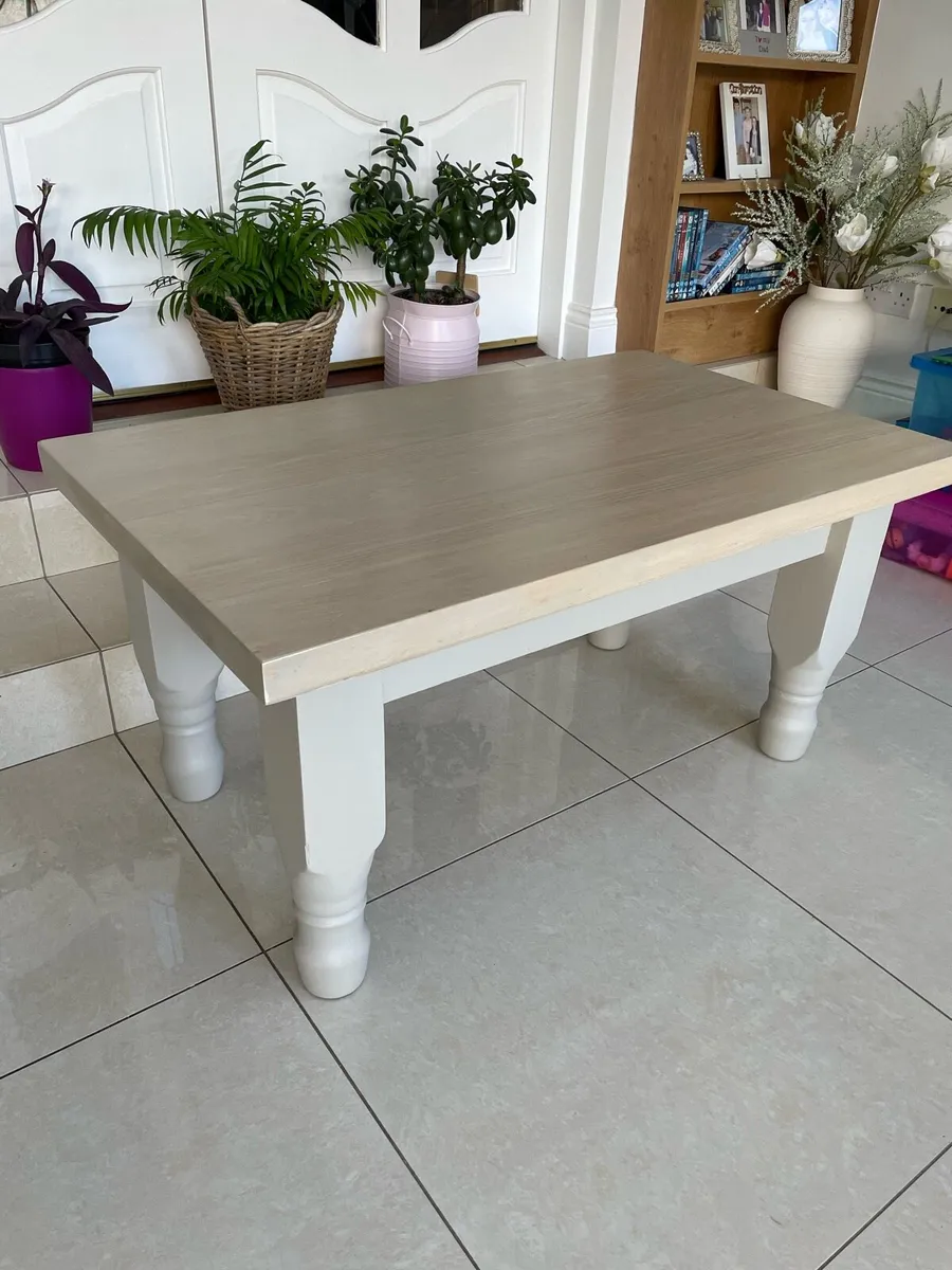Solid wood coffee table - Image 3