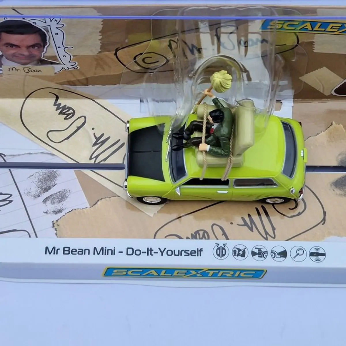 Scalextric Mini -Mr Bean 'Do-It-Yourself' Slot Car ( C4334 TV street classic ) - Image 4