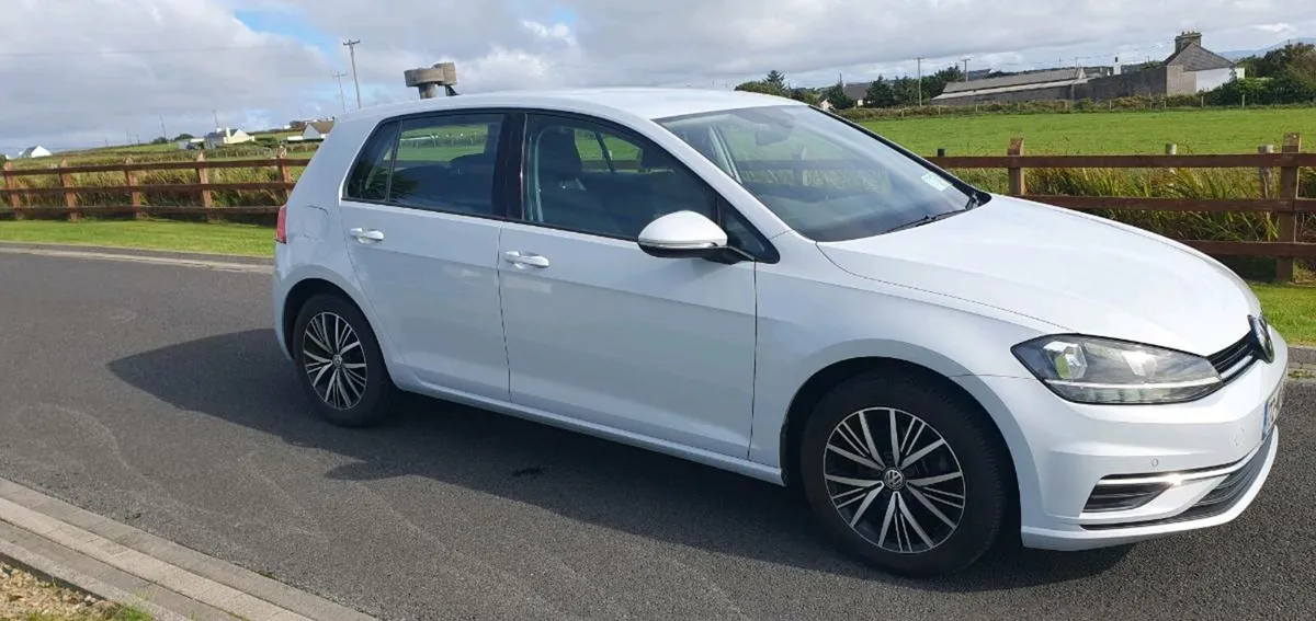 VW Golf - Image 1