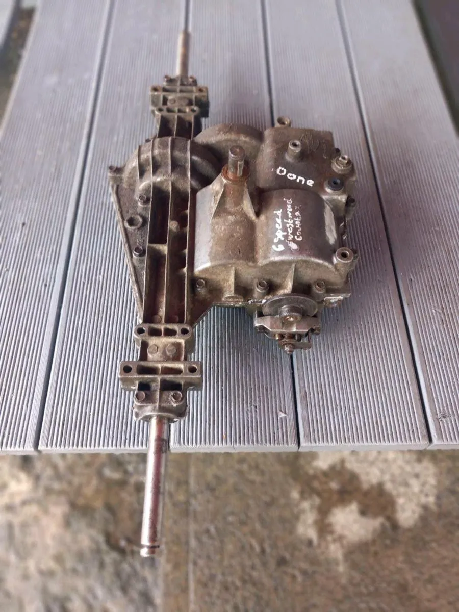 Westwood/Countax manual gearbox for sale - Image 4