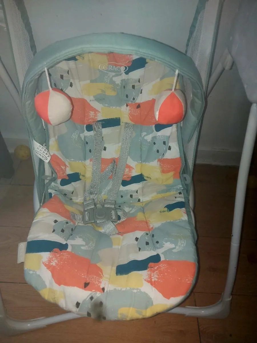 Graco baby musical swing - Image 2