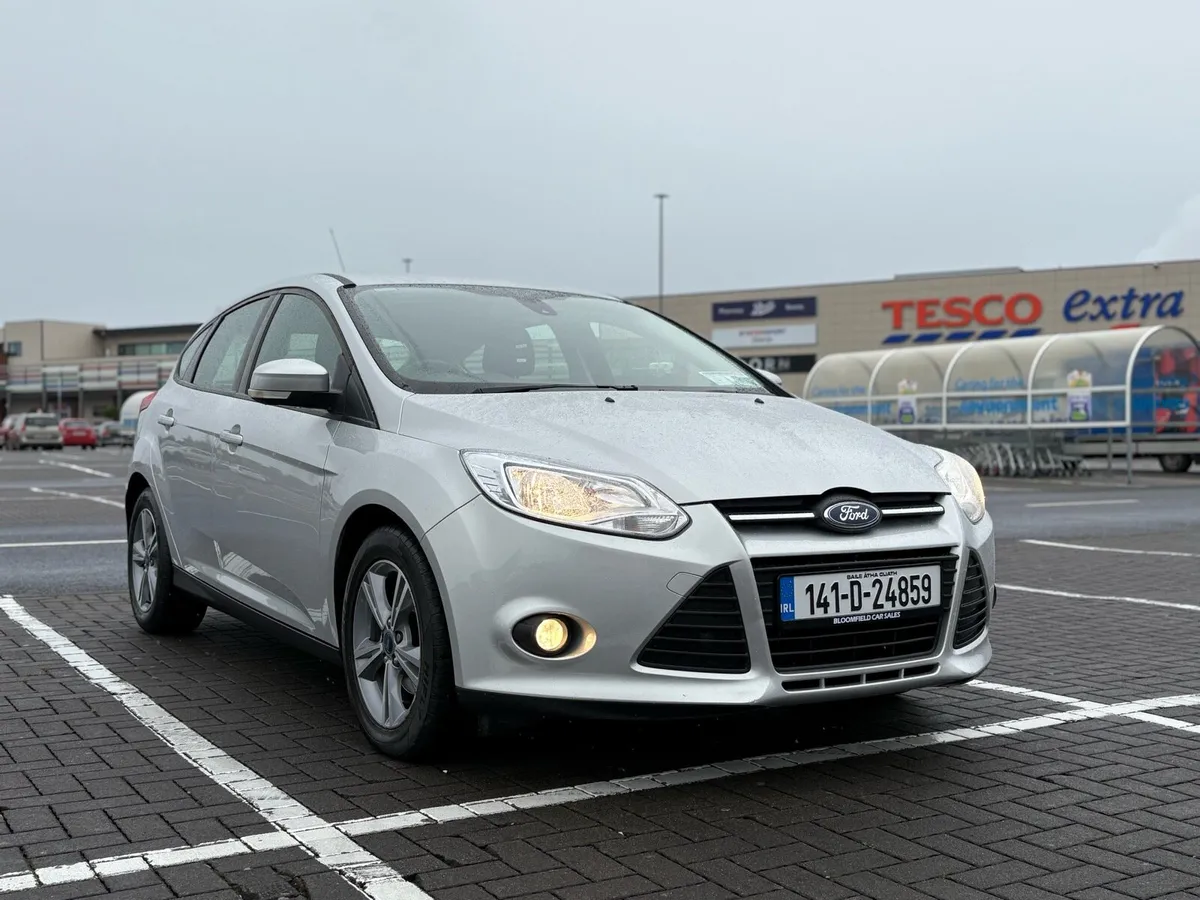 FORD FOCUS 1.0 PETROL/ NEW NCT / LOW KM / WARRANTY - Image 1