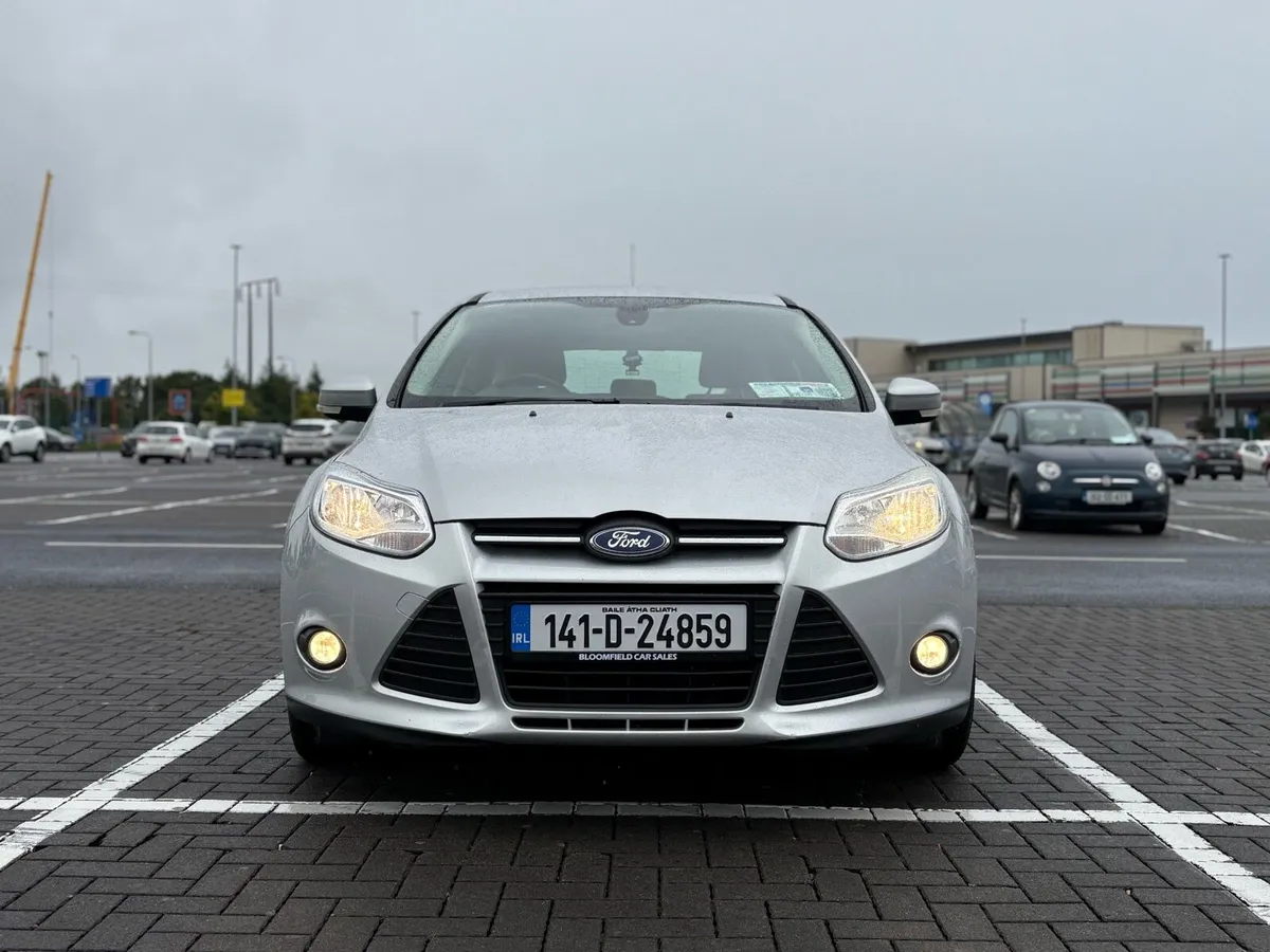 FORD FOCUS 1.0 PETROL/ NEW NCT / LOW KM / WARRANTY - Image 2