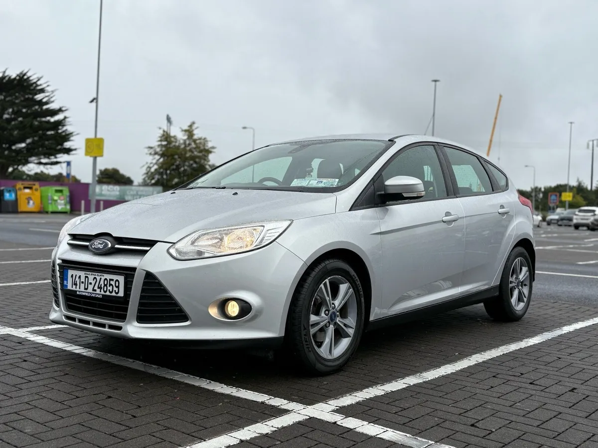 FORD FOCUS 1.0 PETROL/ NEW NCT / LOW KM / WARRANTY - Image 3