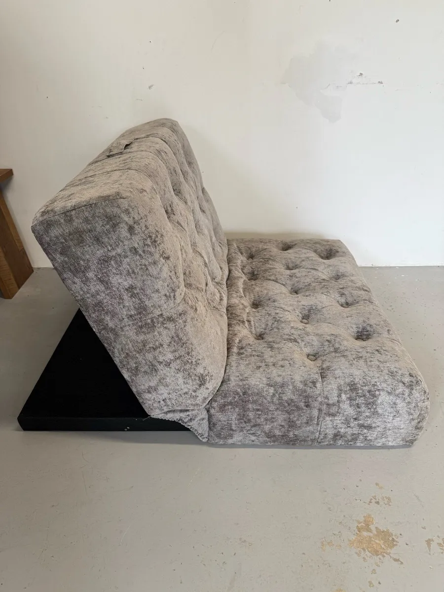 Fold out chair - Image 1