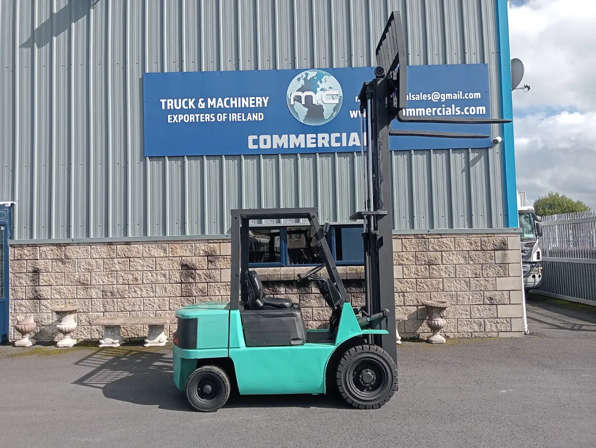 For Sale: 2.5 Ton Mitsubishi Forklift - Image 2