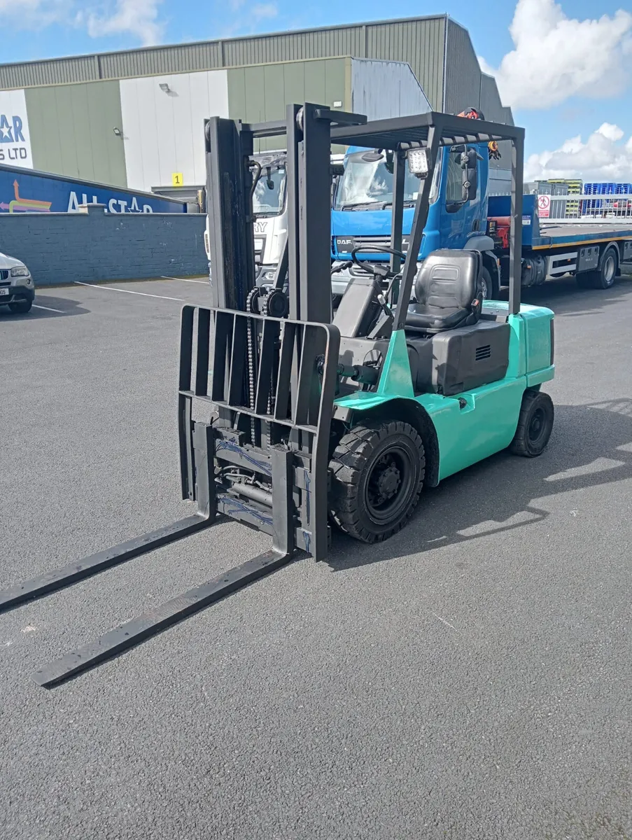 For Sale: 2.5 Ton Mitsubishi Forklift - Image 3