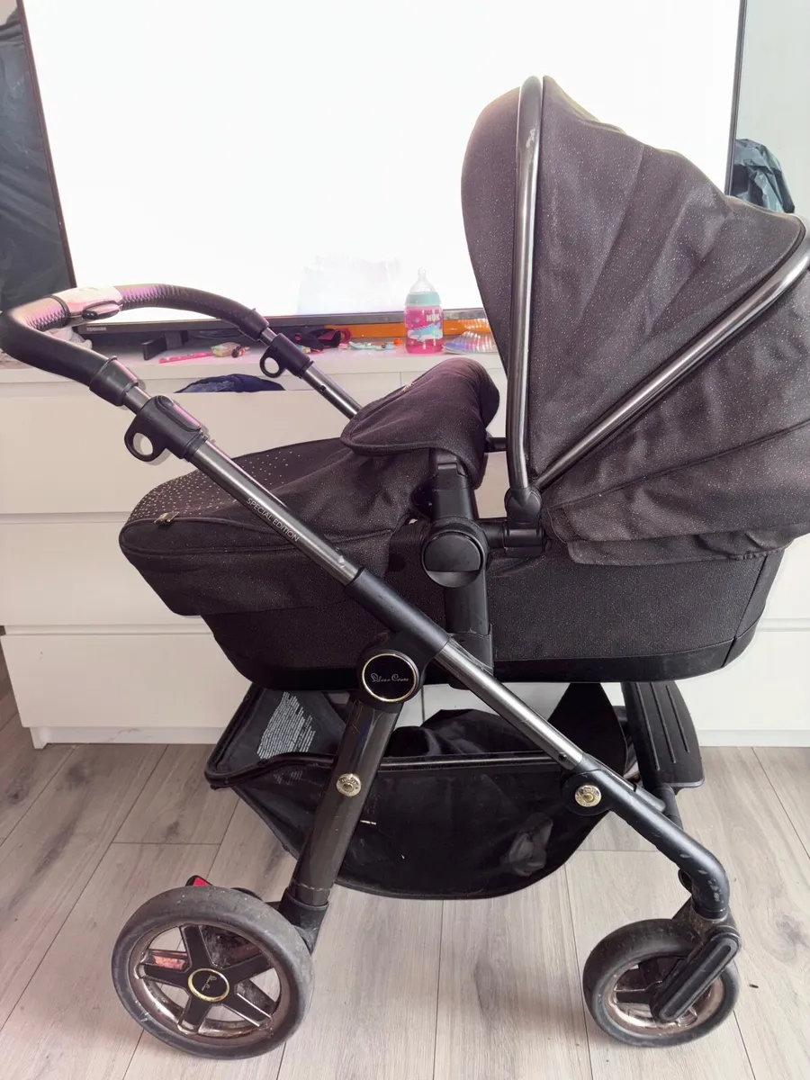Silver cross special edition pram and car seat - Image 2