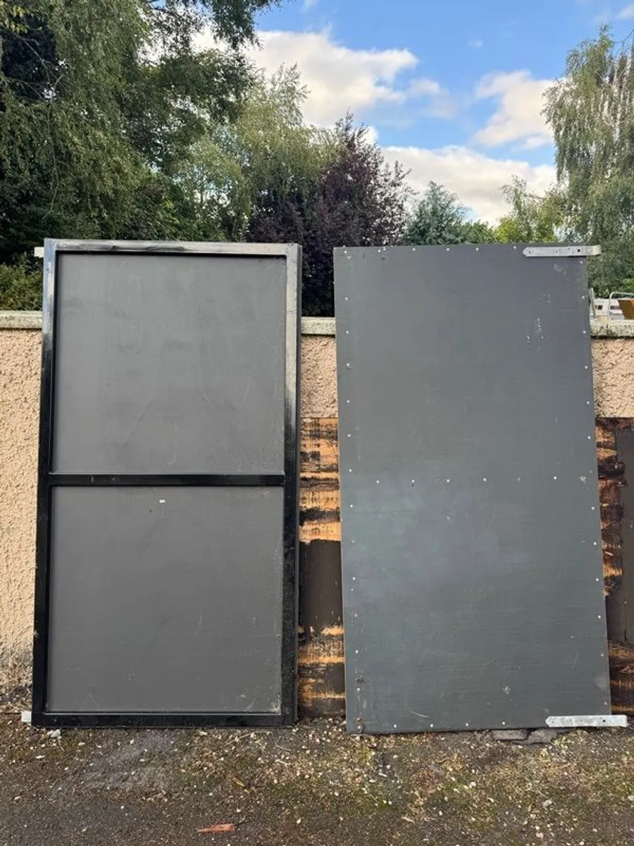 Garage Stroke Shed Doors - Image 2