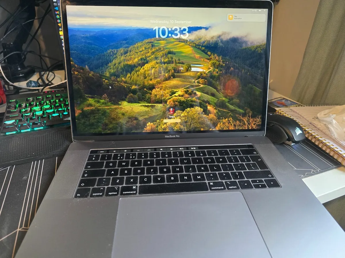 Macbook Pro - Image 2