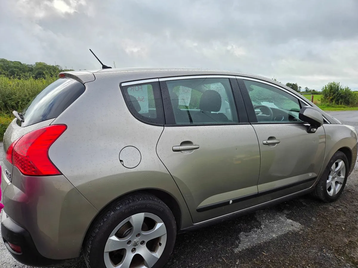 Peugeot 3008 2011 - Image 1
