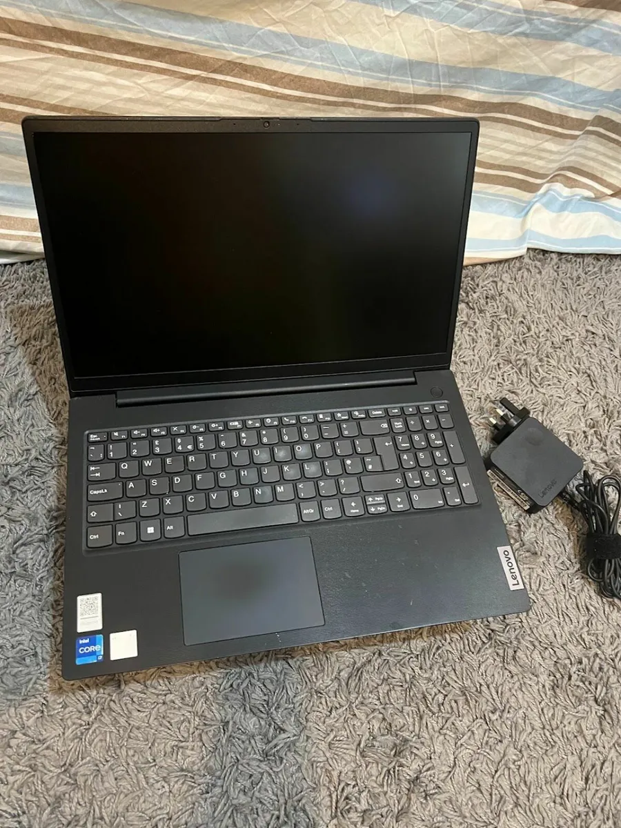 Lenovo 15.6 i7-1255U 16GB RAM 512GB SSD Intel Iris - Image 3