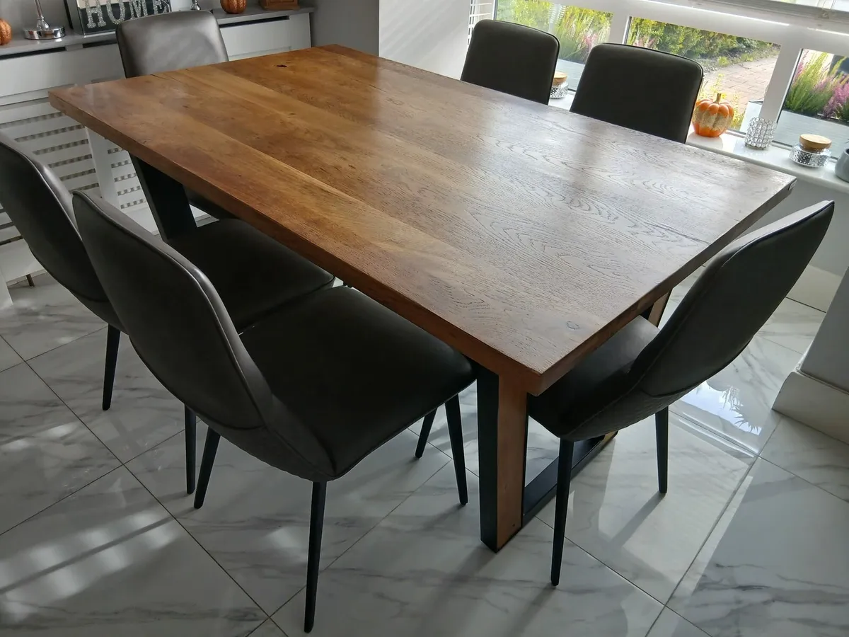 Dining room table and chairs - Image 3