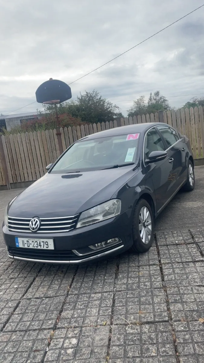 Volkswagen Passat 1.6 Blue motion - Image 2