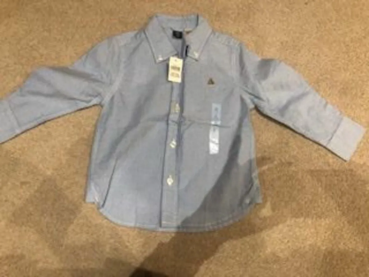 Gap Shirt brand new with tags age 3-4 - Image 2