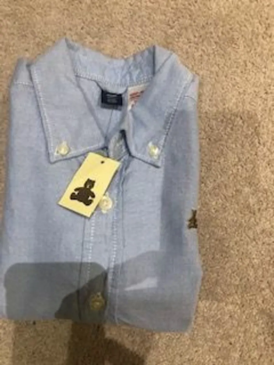 Gap Shirt brand new with tags age 3-4 - Image 3