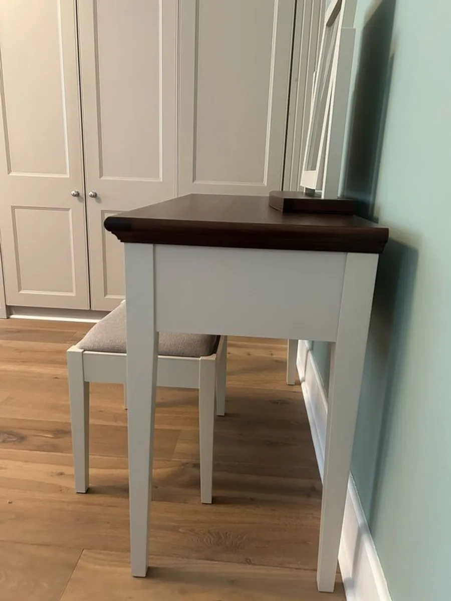 Console Table with Mirror - Image 3
