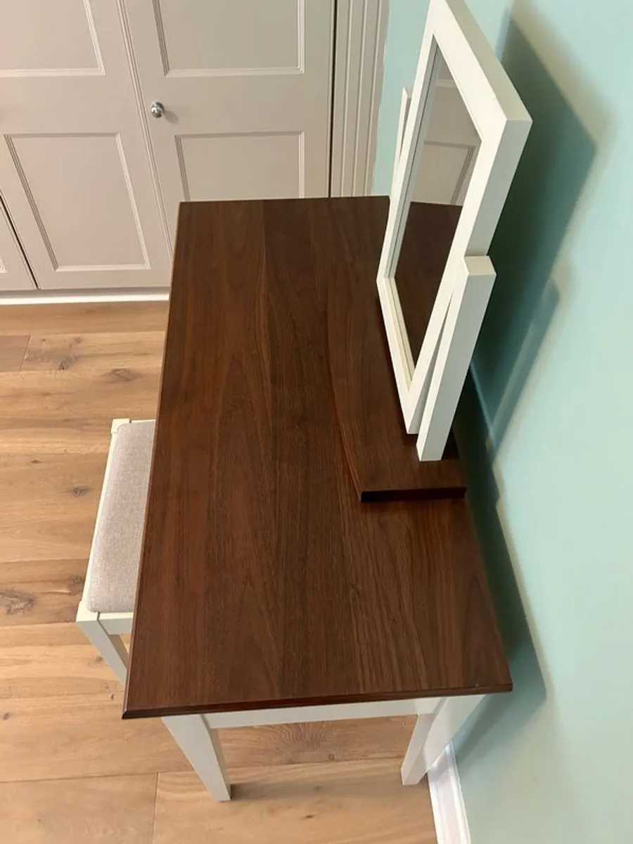 Console Table with Mirror - Image 4