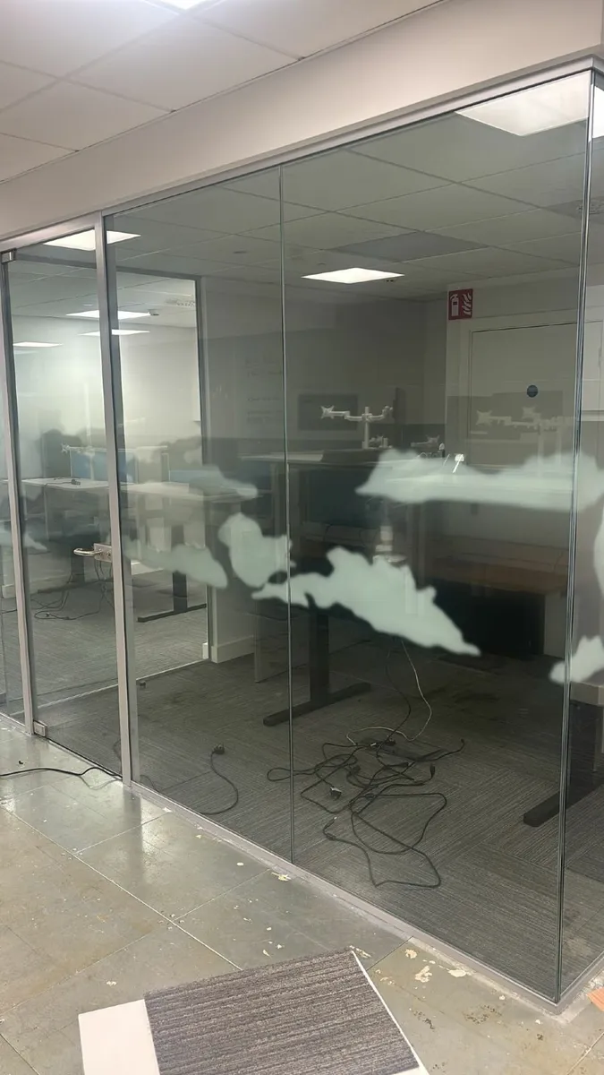 Aluminium Glass Screens with doors - Image 3