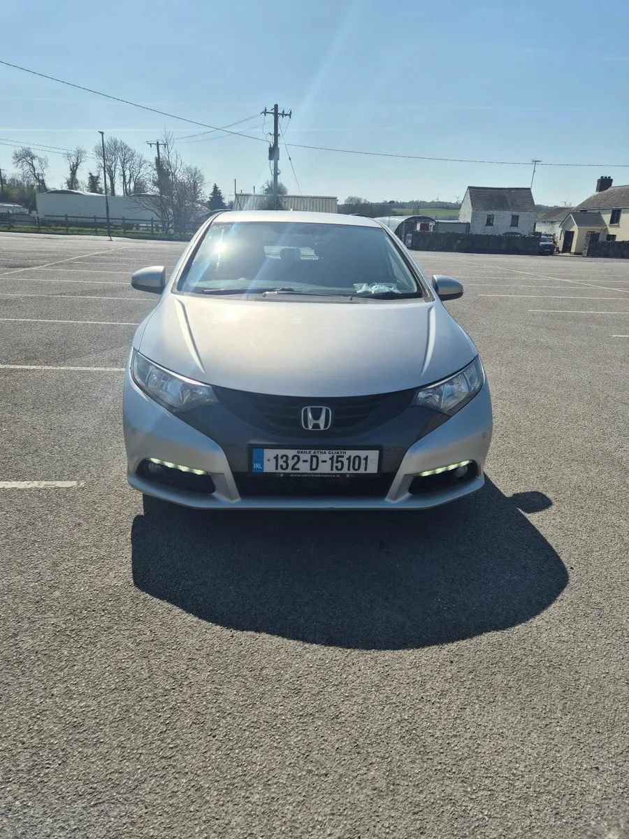 Honda Civic 2013 - Image 1