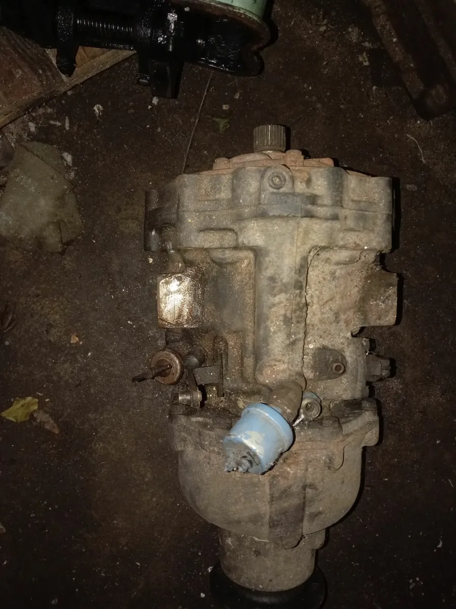 Borg Warner  Marine Transmission - Image 2