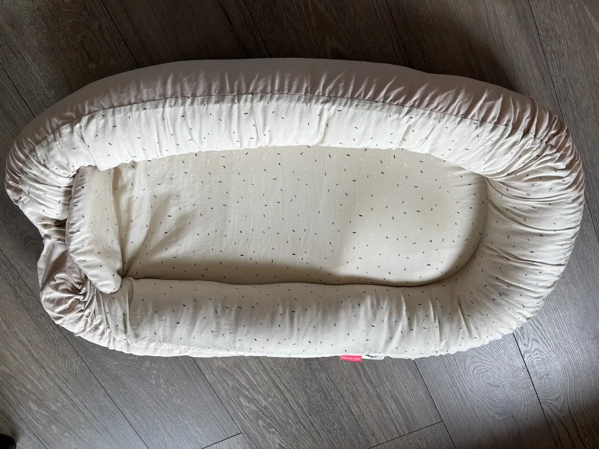 Baby sleep pod nest - Image 3