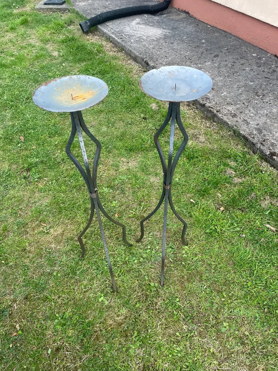 2 cast iron cast iron candle holders - Image 2