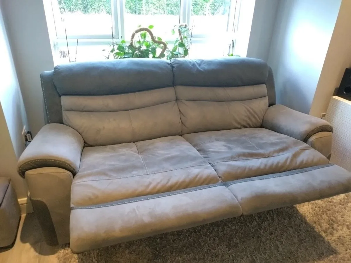 Sofa - Image 4